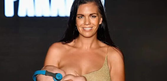 “Model feeds her baby at fashion show: ‘I want my baby to be fed in public’”